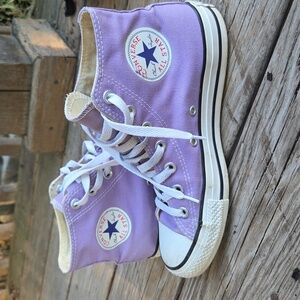 High Top Chuck Taylor Converse